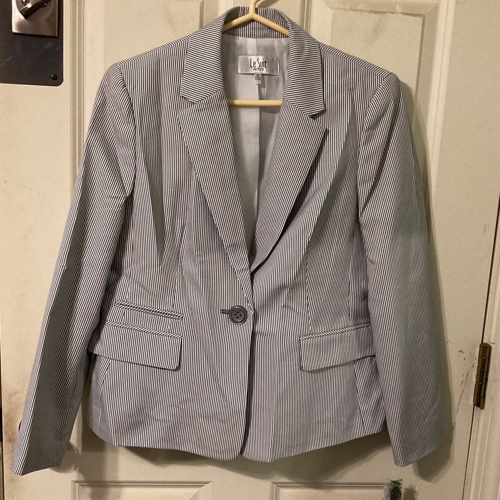 Pant Suit Le Suit Women's Black and White Striped Blazer & Pants 8P The Hamptons